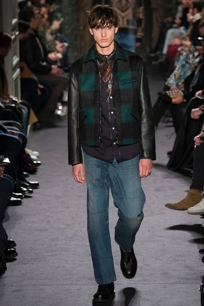 Look 57